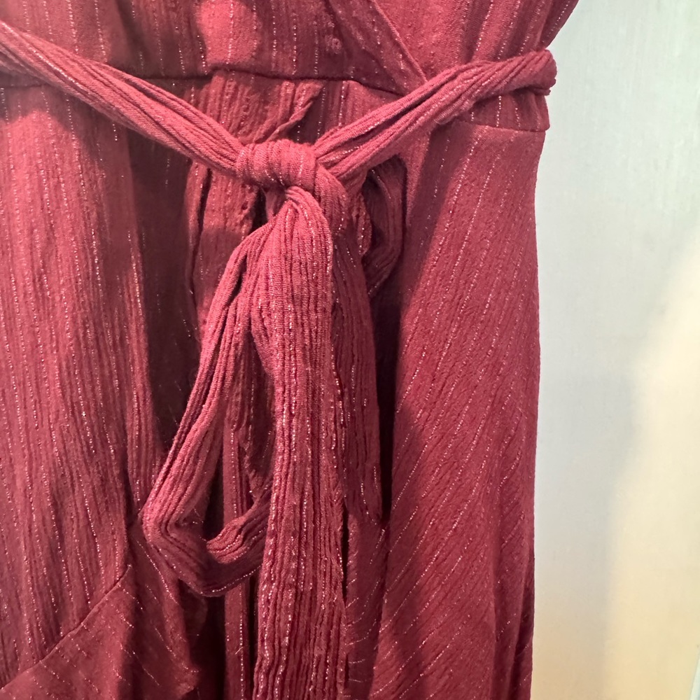 Maroon wrap dress - Picture 3 of 7